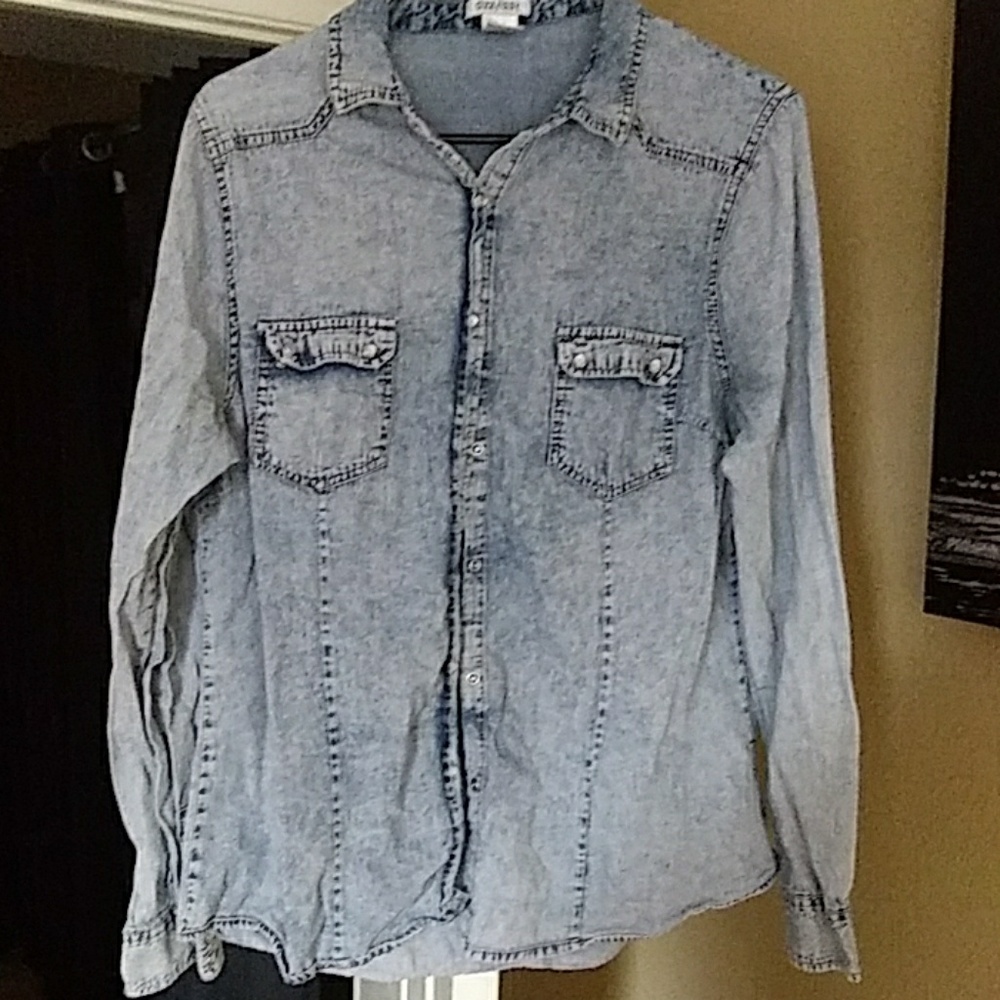 Great condition Jean shirt